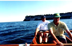 på vej langs klinten